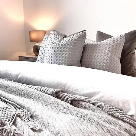 Apartment County House - The White