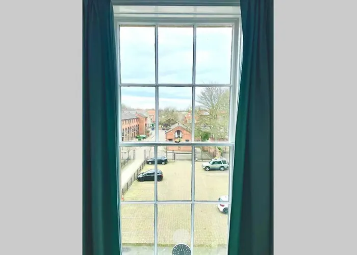 County House - The White *