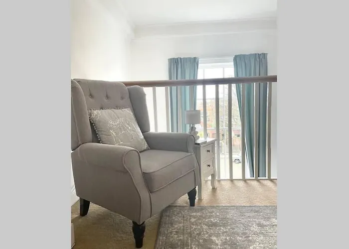 County House - The White