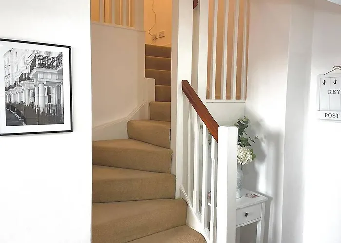 County House - The White アパート *