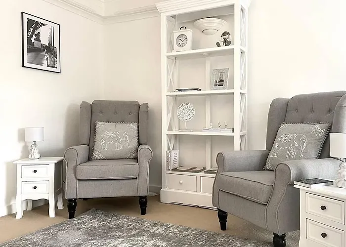 County House - The White * ヨーク