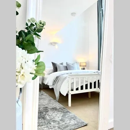 Appartement County House - The White *